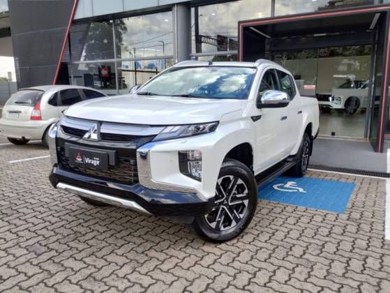 MITSUBISHI L200 TRITON 2.4 16V TURBO DIESEL SPORT HPE-S CD 4P 4X4 AUTOMÁTICO